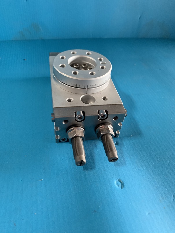 Used SMC Rotary Table MSQB20R