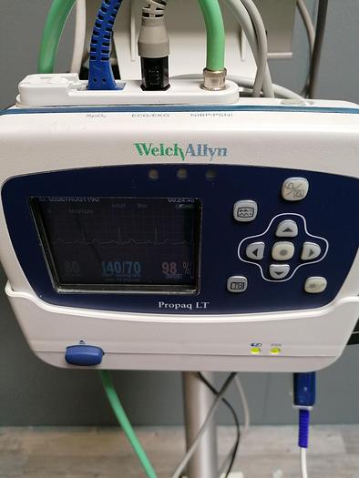 Gebraucht Welch Allyn Probaq LT Patientenmonitor auf Trolley mit Zubehöre