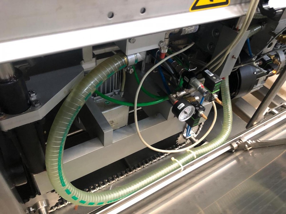 Used Multivac T300 automatic traysealer