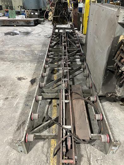 Used HUNTER 32-C AUTOMATIC MOLDING MACHINE