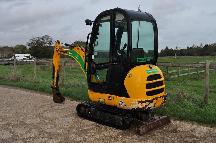 Used 2015 JCB 8016CTS