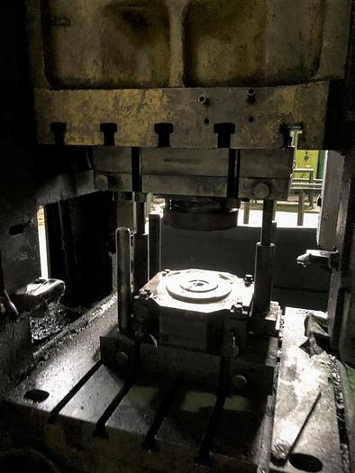 Used Press Trimming KA9536