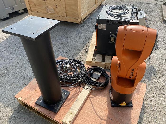Used 2015 Kuka KR C4 + KR 6 R700 Sixx Robot