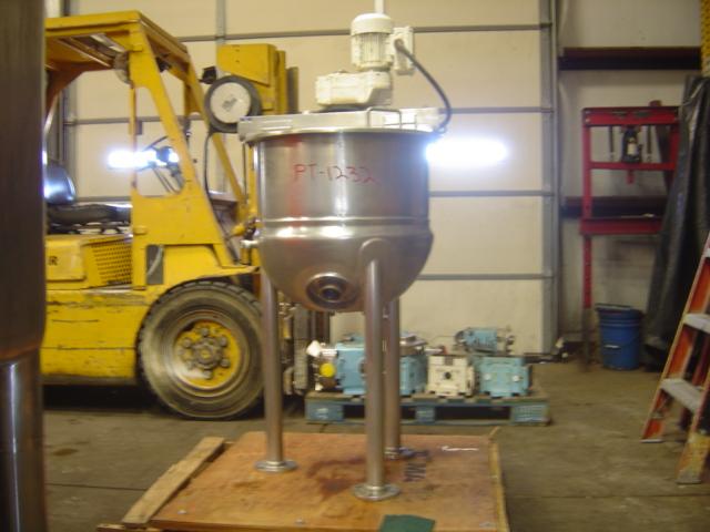 Usado 30 GALLON KETTLE TANK. LEE IND. MODEL 30 D75 SERIAL 36625-1