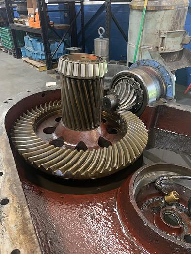 Used BEARDSLEY & PIPER 100B-250 GEAR BOX