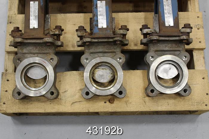 Used Dezurik 3" Hand Operated Knife Gate Valve #43192