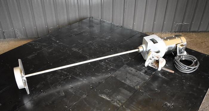 Used USED LIGHTNIN CLAMP-ON MIXER, 1.5 HP