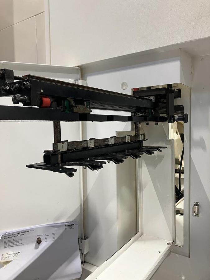 Gebraucht 2016 Mazak VTC 800/30SR