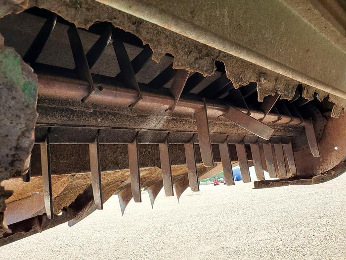 Used John Deere 9600 Combine w/ Corn + Grain Heads