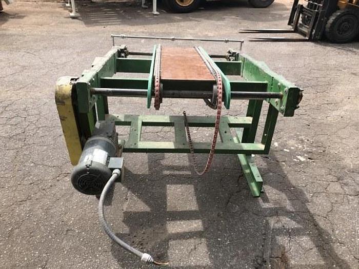 Used 4 FT x 4 FT INCLINE 2-CHAIN CONVEYOR