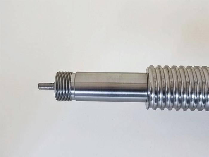 Geschliffener Präzisions Kugelgewindetrieb, D32 mm, 1080 mm, , neu