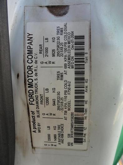 Used 2005 VERSALIFT VO255