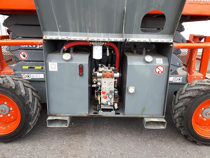 Used Skyjack SJ-6832RT