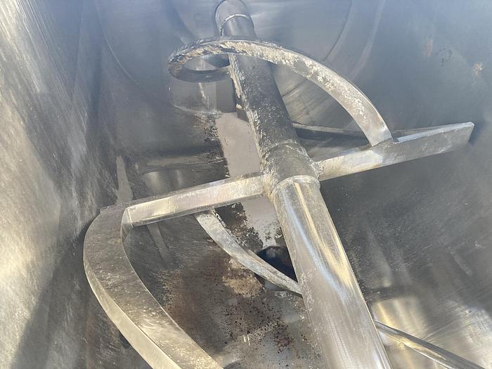 Used Used Caccia approximately 200 cubic feet stainless steel ribbon mixer model AG6000N