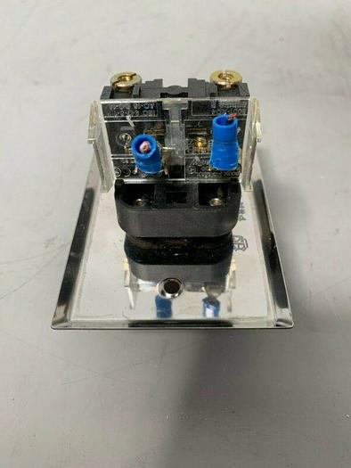 Used Allen Bradley 800T-FX D4 Push Button Switch