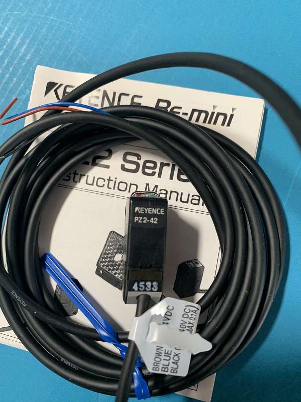 Used Keyence Photoelectric Sensor PZ2-42