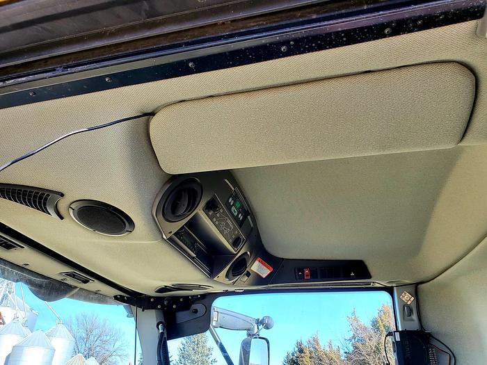 Used 2013 Claas Lexion 740TT Combine w/ 1500 Sep Hrs