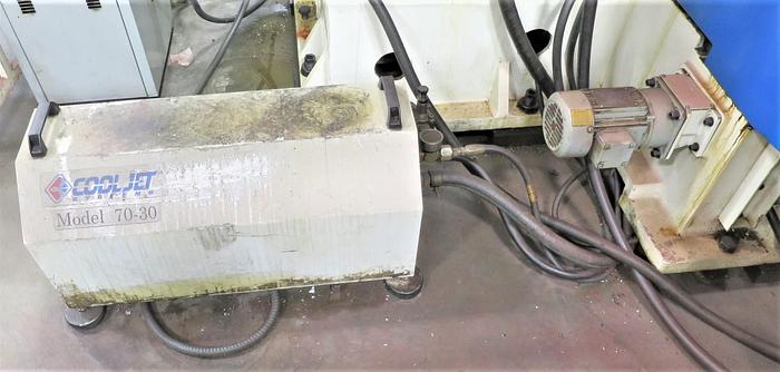 Used 1997 DAEWOO DMV-650 3-AXIS 50 TAPER CNC VERTICAL MACHINING CENTER