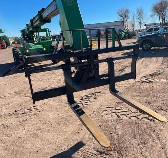 Used 2014 JLG 10054 4x4 10000 lb Telehandler