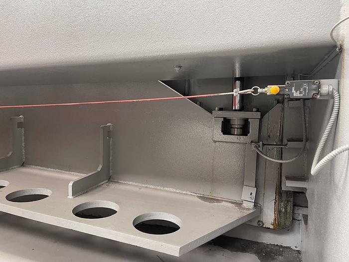 Usato CESOIA BL IDRAULICA 6050 PER RETI