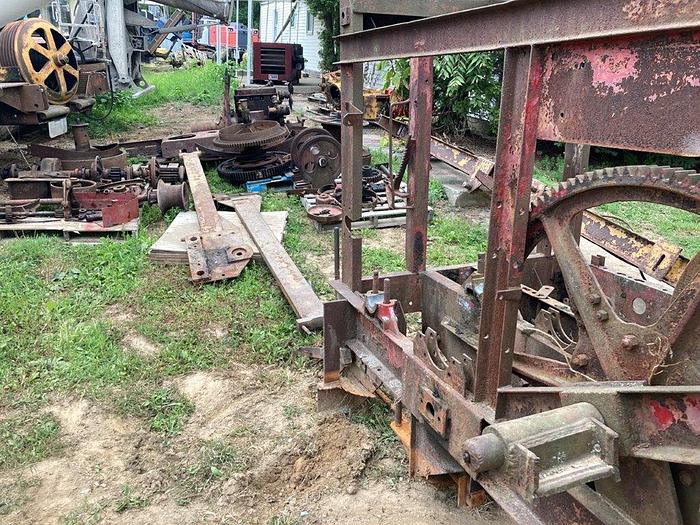 Used Bucyrus Erie 24-L Cable Tool Rig
