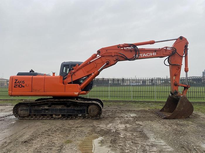 Usato 2003 HITACHI ZX210