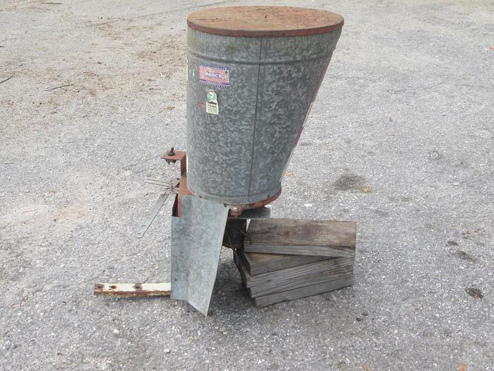 Used Herd Broadcast Seeder/Spreader