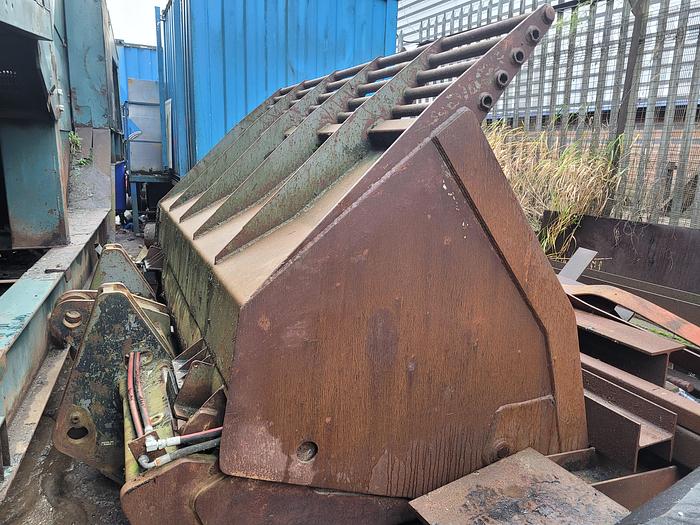 Used High tip bucket