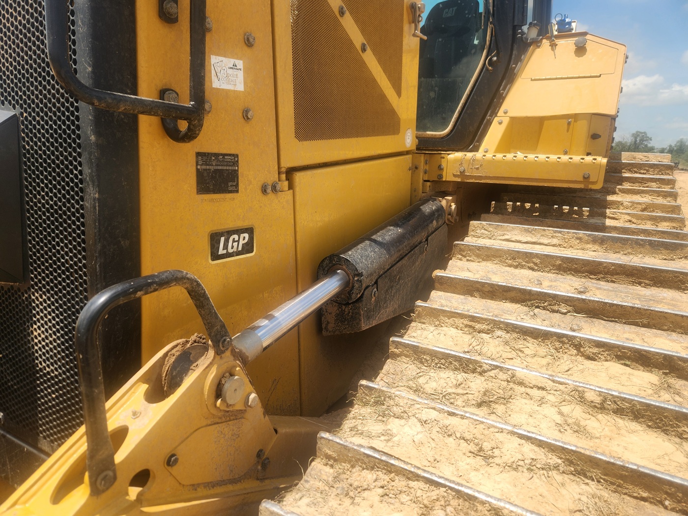 Used 2023 Caterpillar D6 VPAT LGP