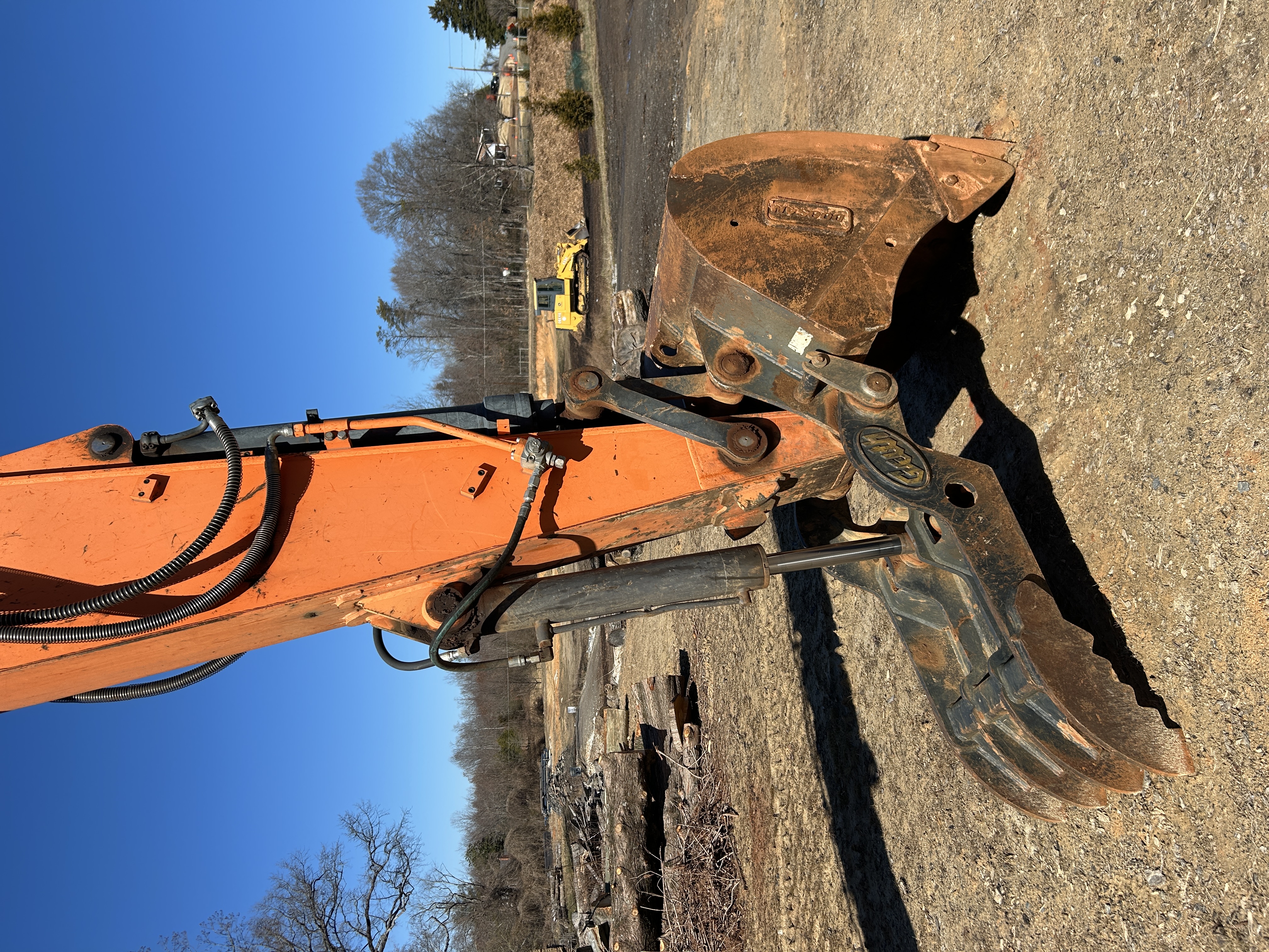 Used 2017 Doosan DX140LC-5