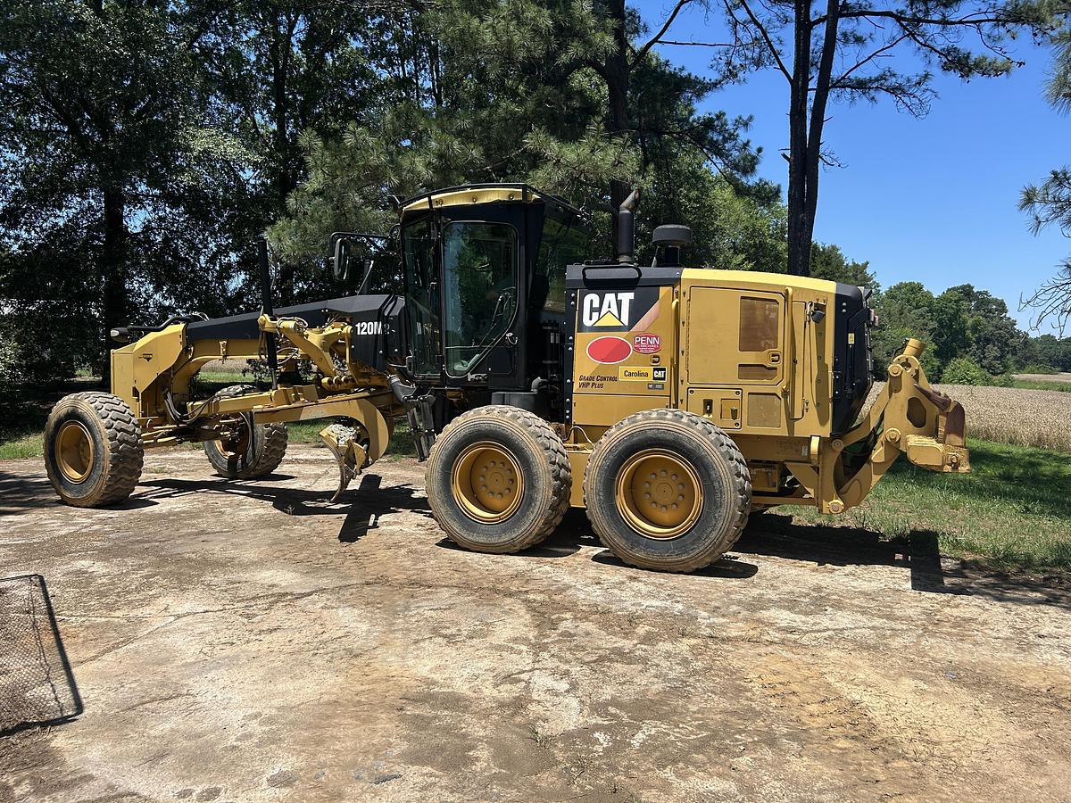 Used 2012 Caterpillar 120M2 VHP Plus with Grade Control