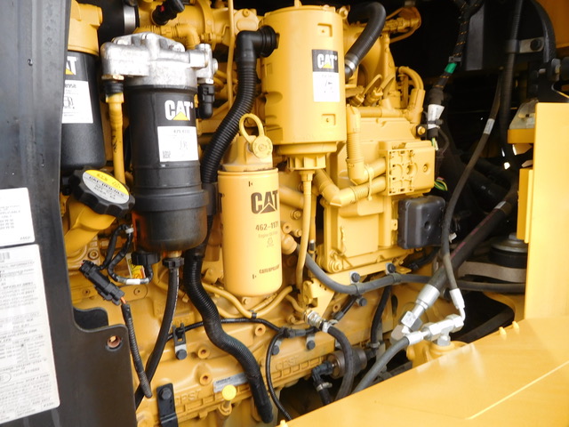 Used 2017 Caterpillar 926M