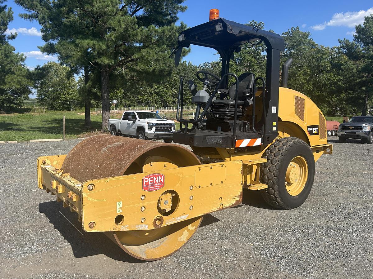 Used 2018 Caterpillar CS44B 66" Smooth Drum