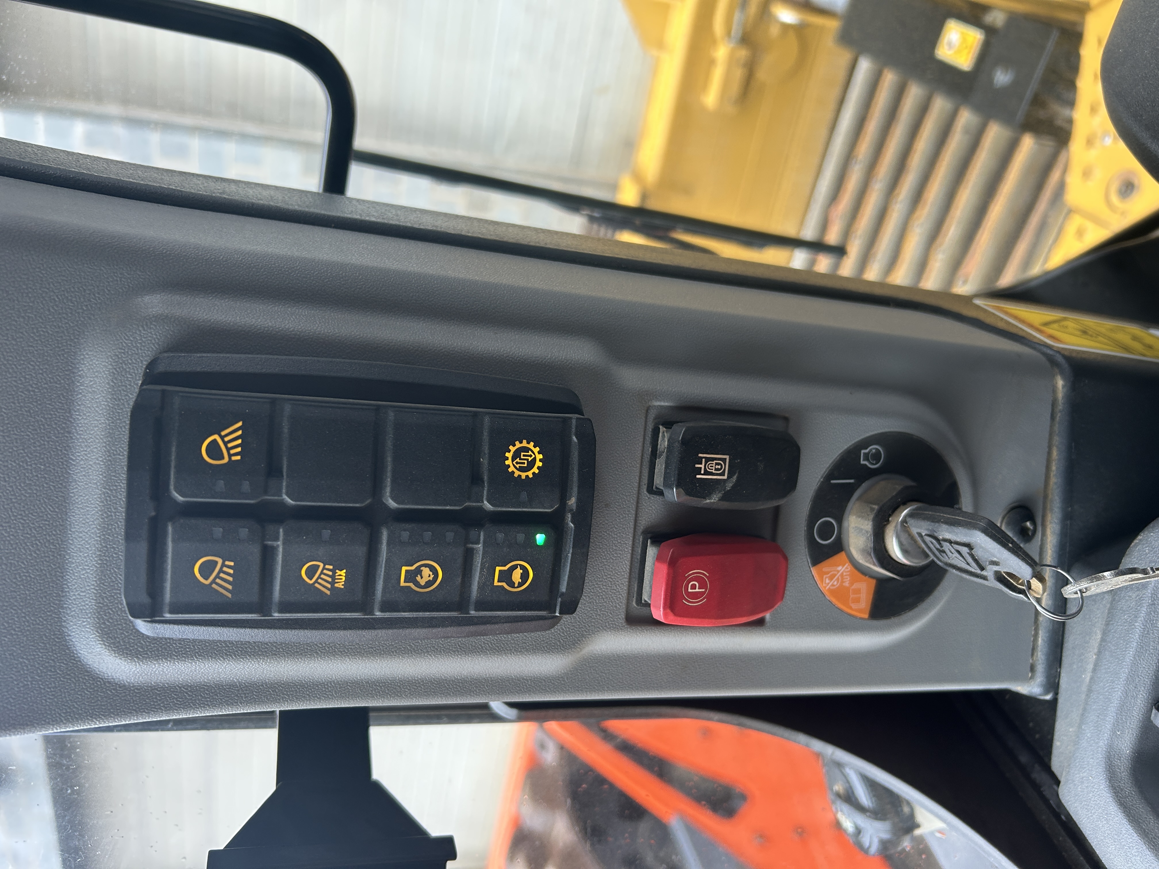 Used 2025 Caterpillar D5 LGP