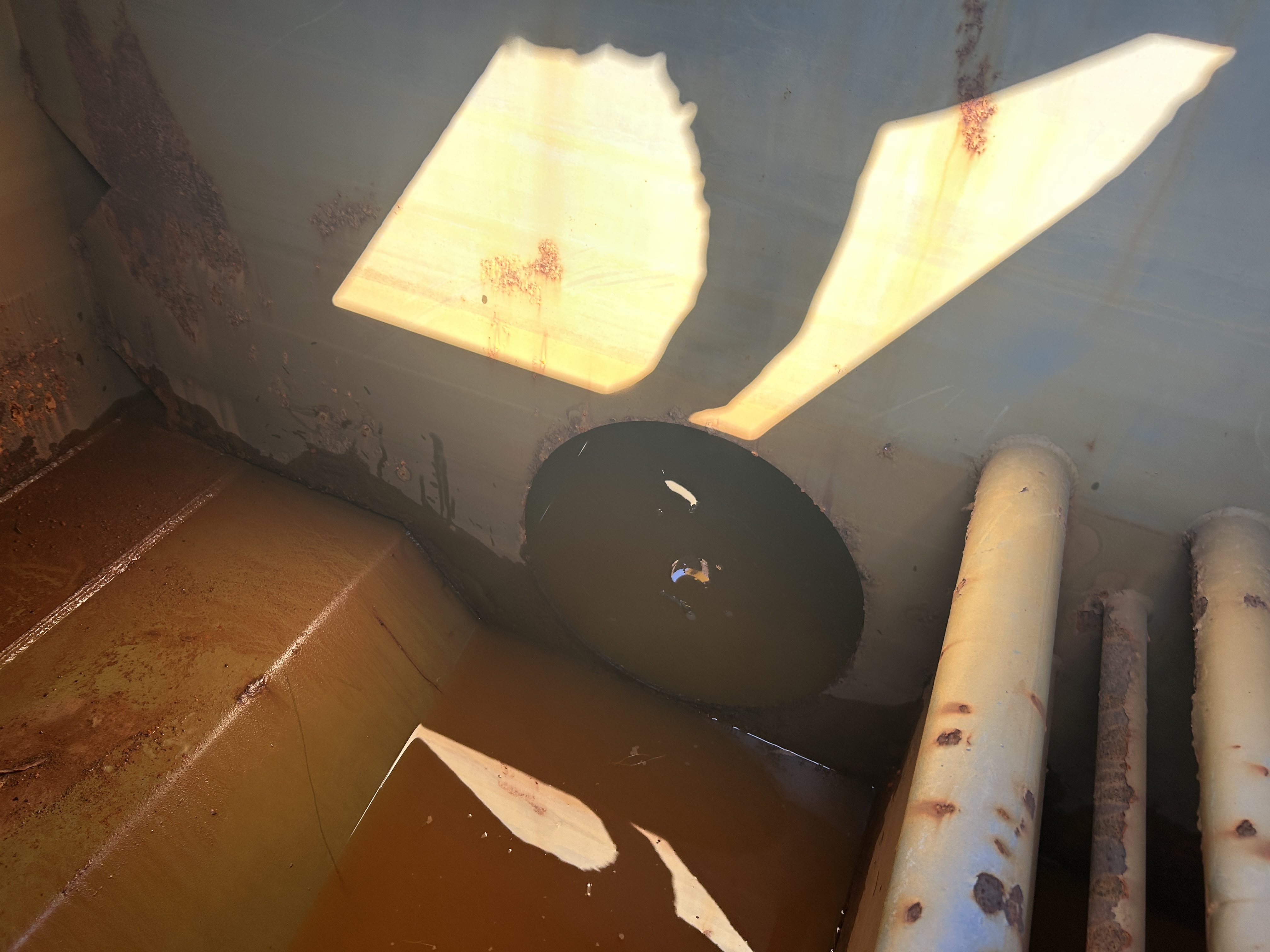 Used 2015 Bell B25E Water Truck