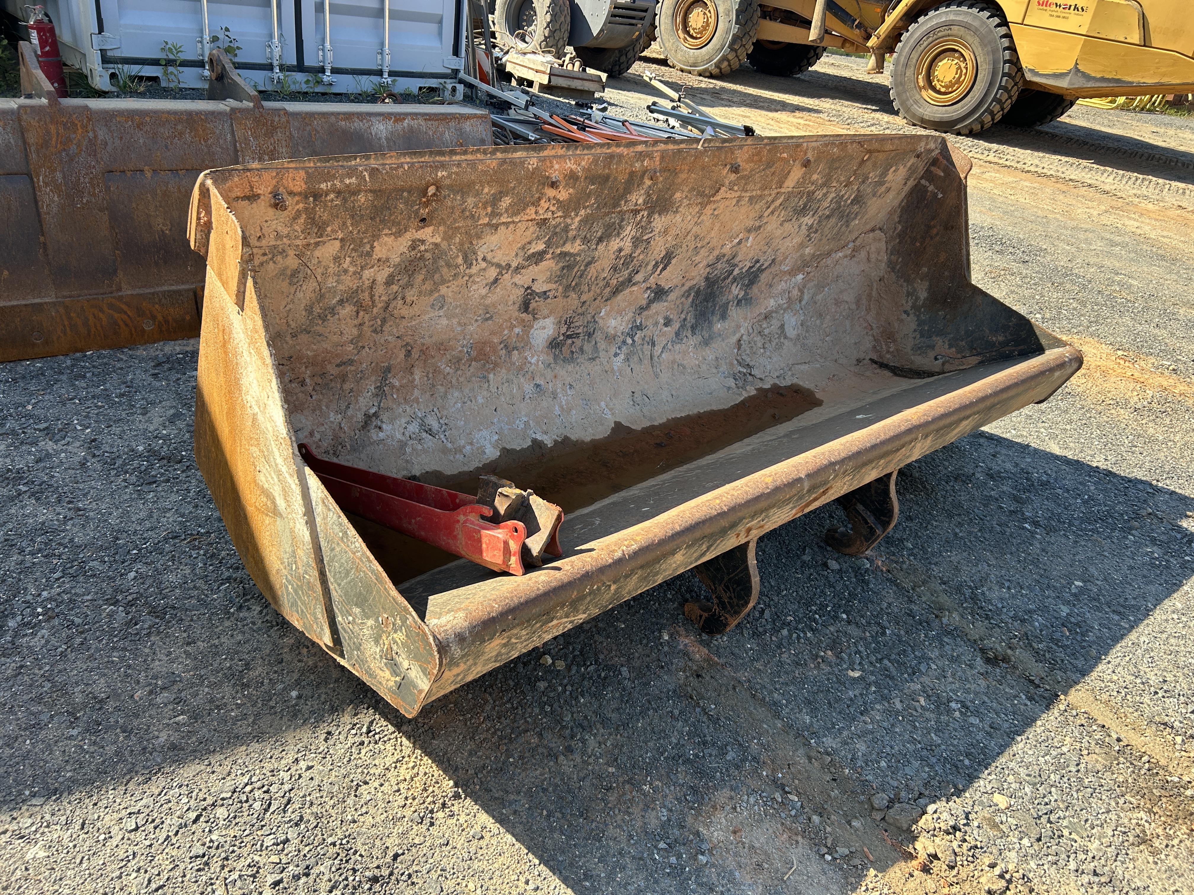 Used 2015 Caterpillar 420F2 IT