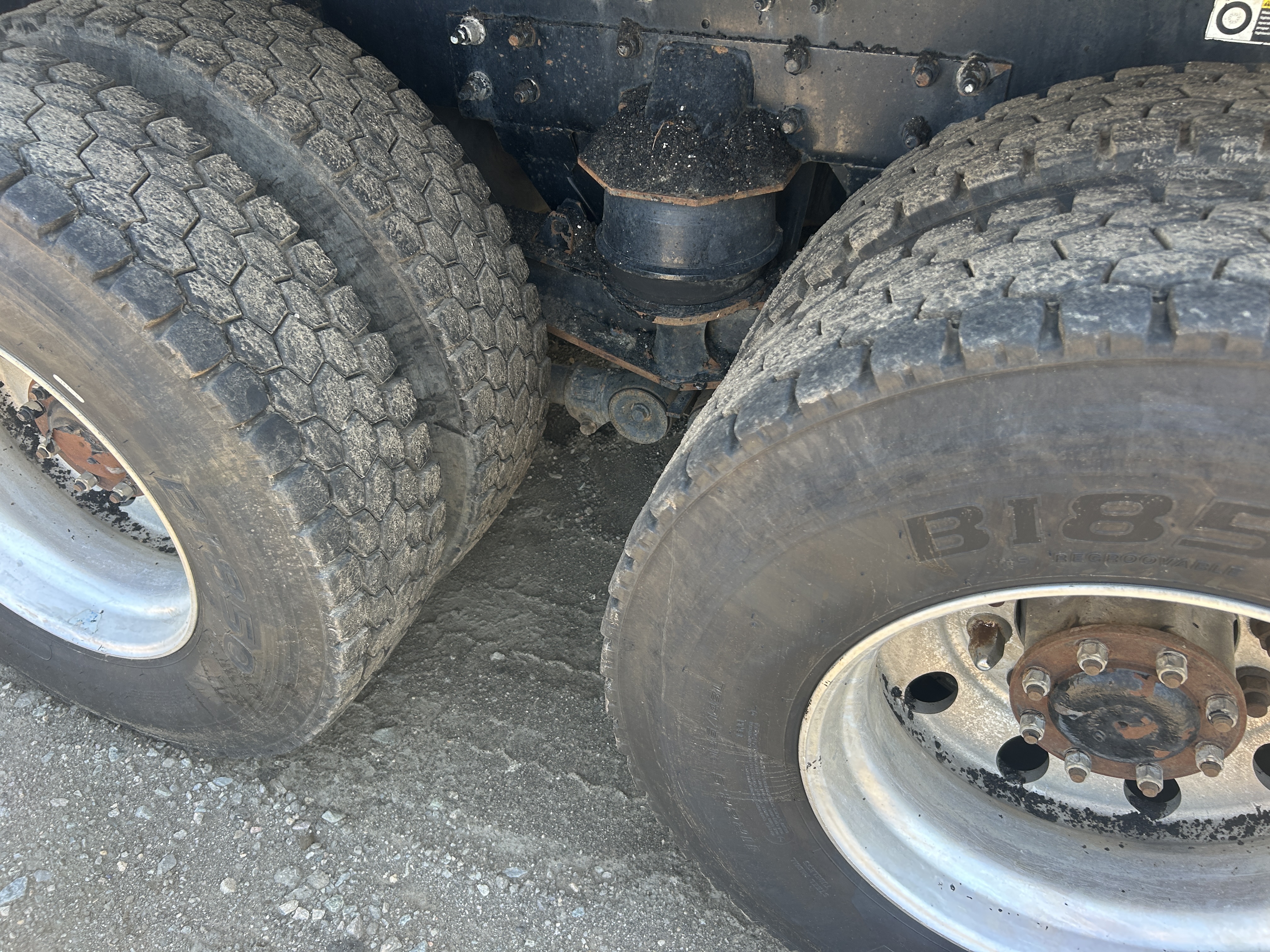 Used 2017 Kenworth T880 Quad Axle Dump Truck