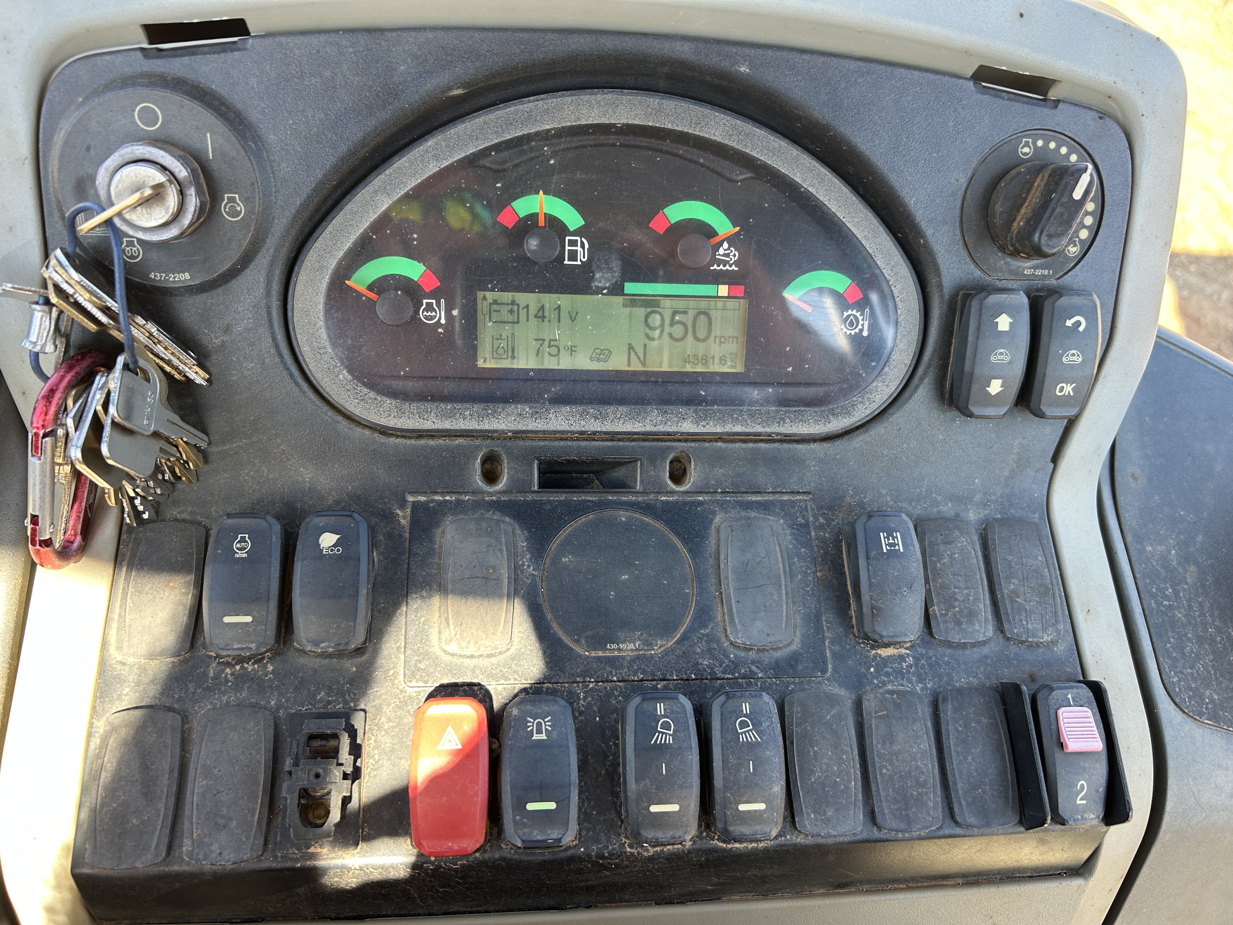 Used 2015 Caterpillar 420F2 IT