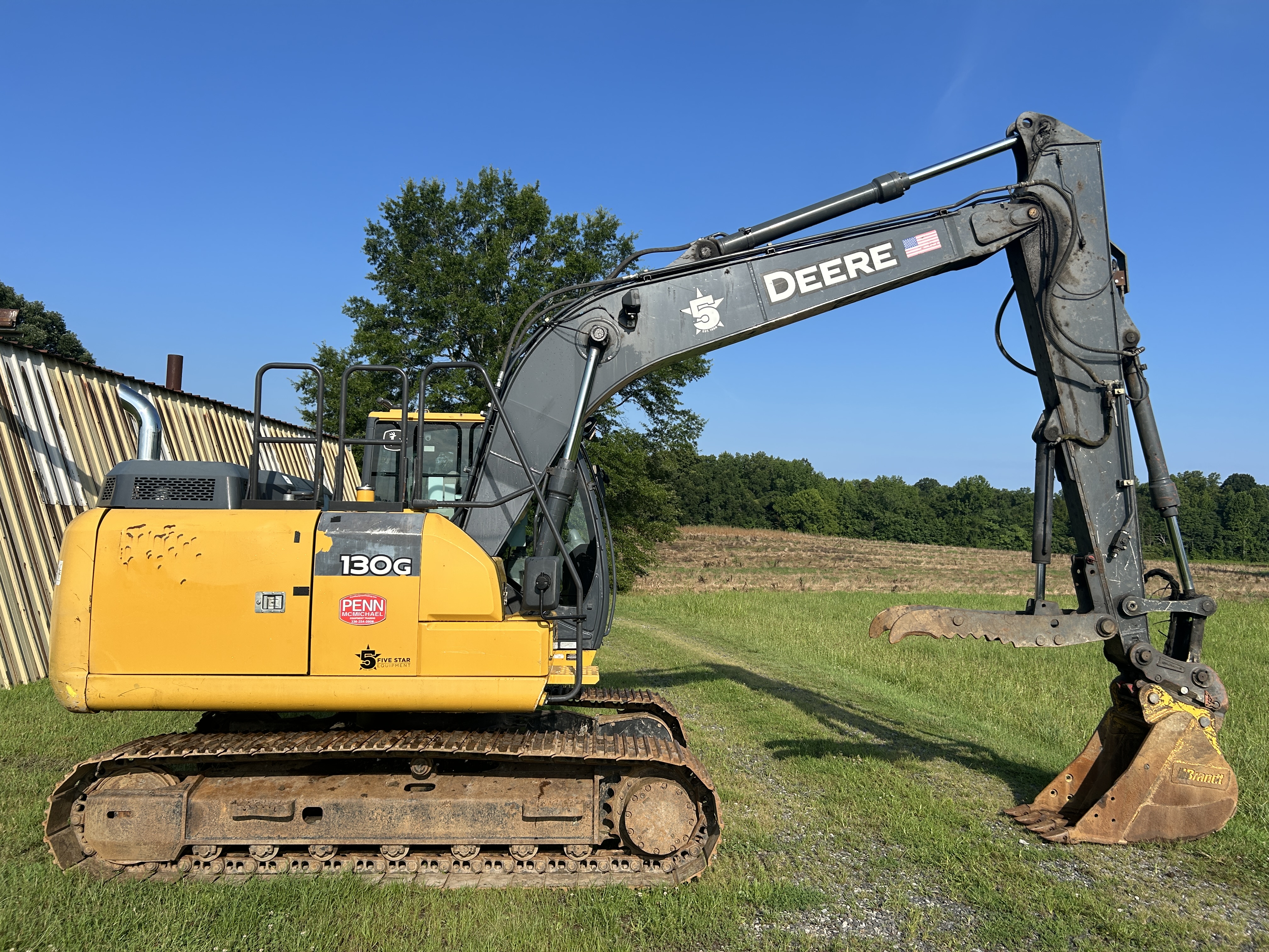 Used 2017 Deere 130G
