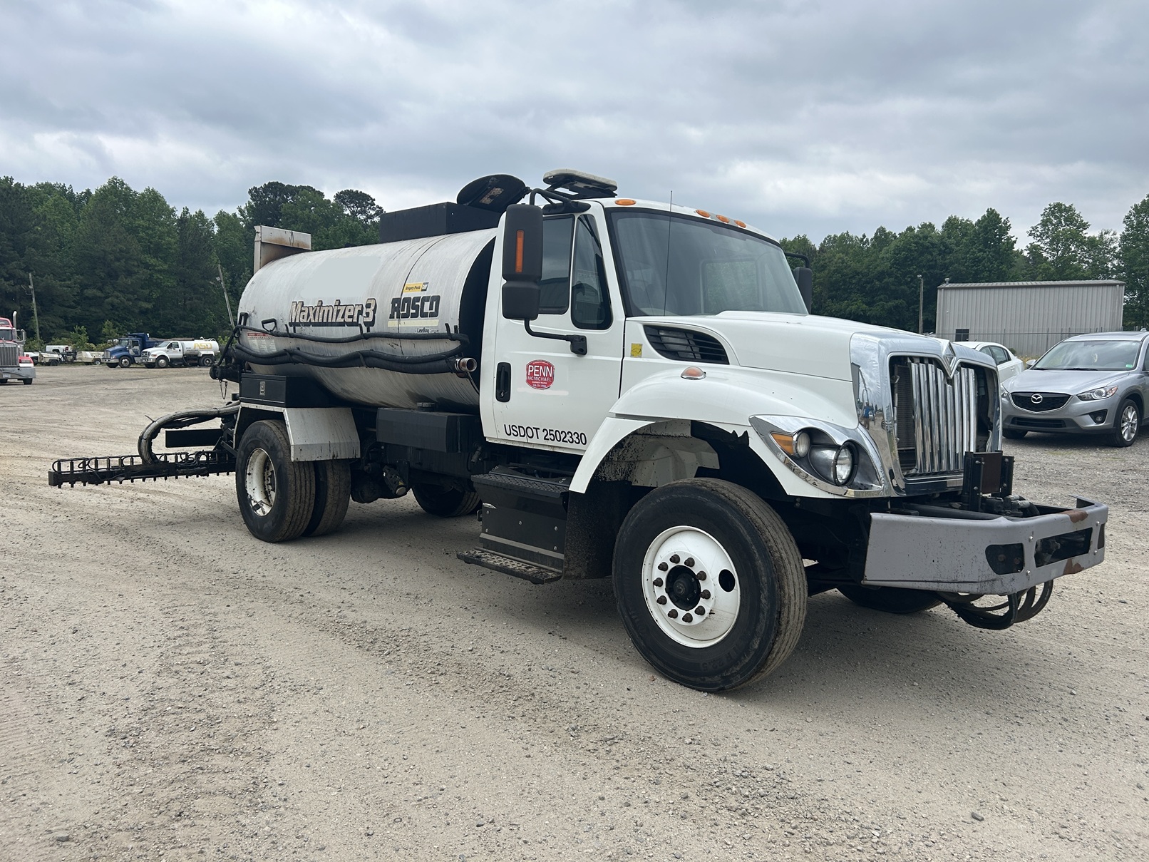 Used 2018 International Leeboy Rosco Maximizer 3 Tack Truck