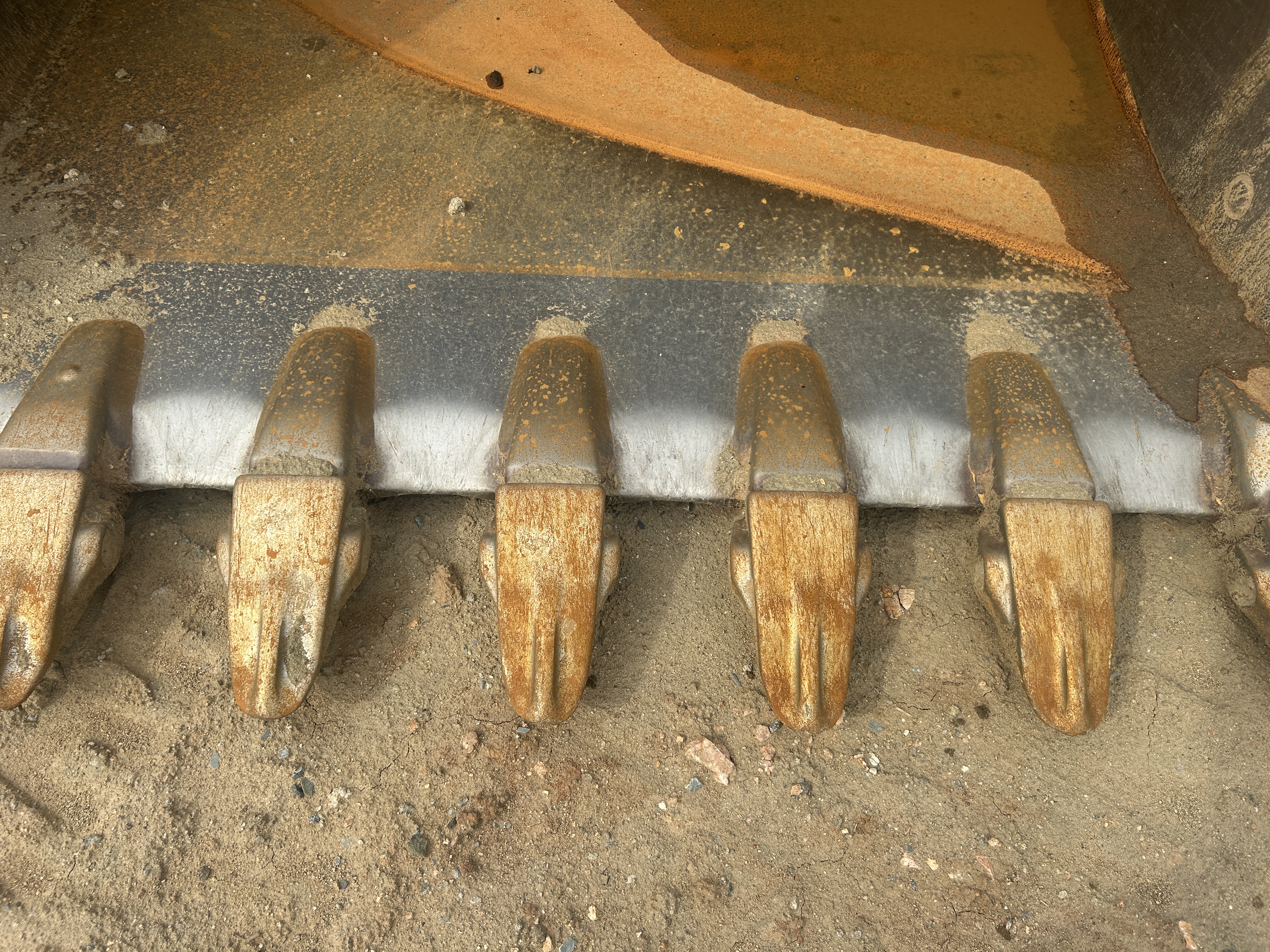 Used 2024 Caterpillar 352 with 3D Earthworks, Warranty, Auto Greaser