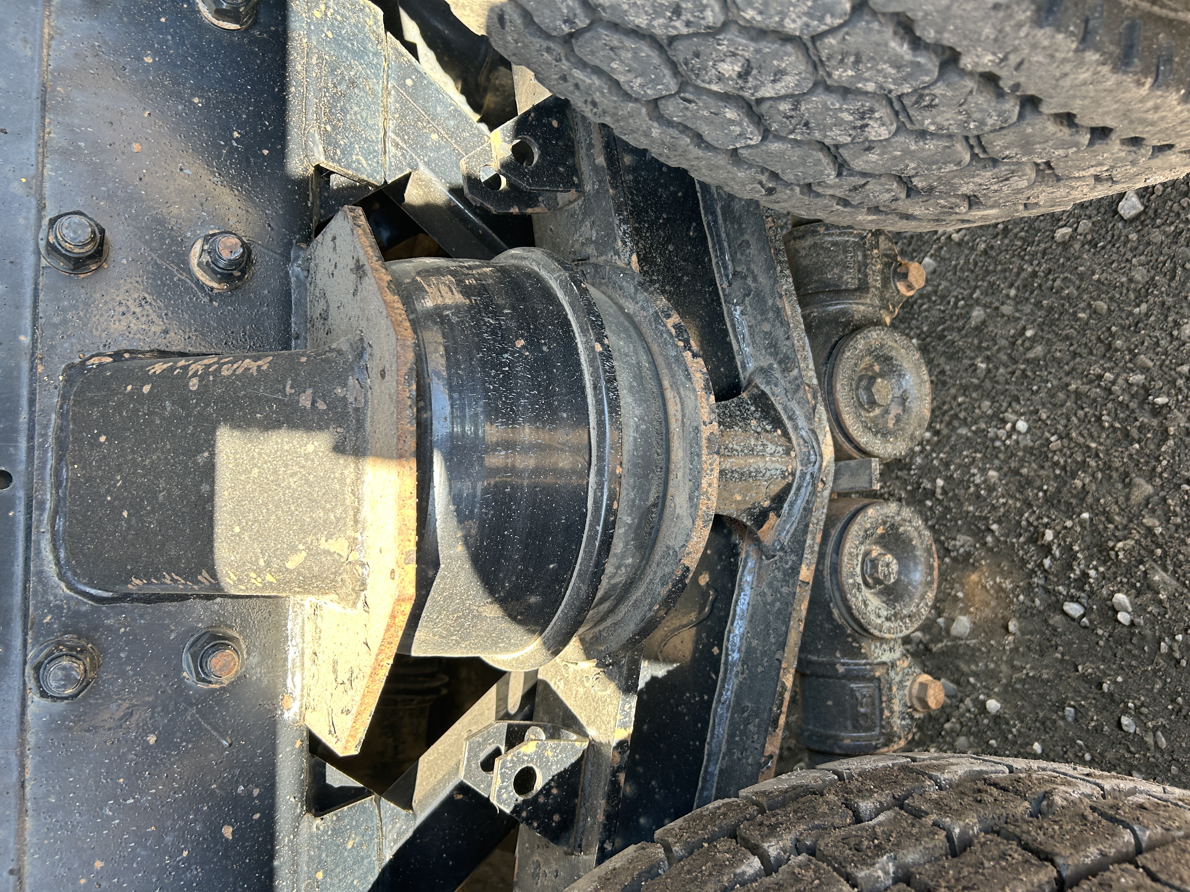 Used 2016 Kenworth T880 Quad Axle Dump Truck - Automatic