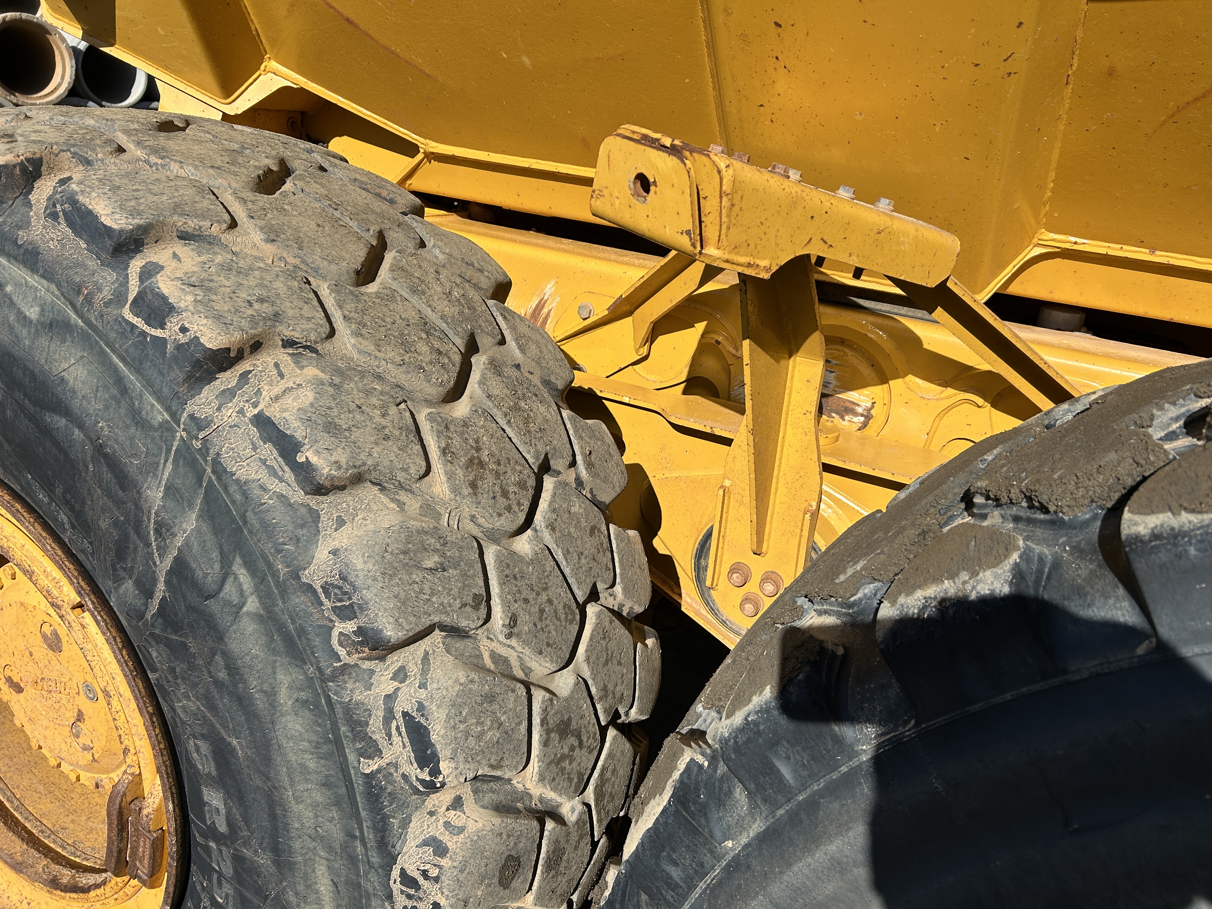 Used 2015 Deere 300D Series II