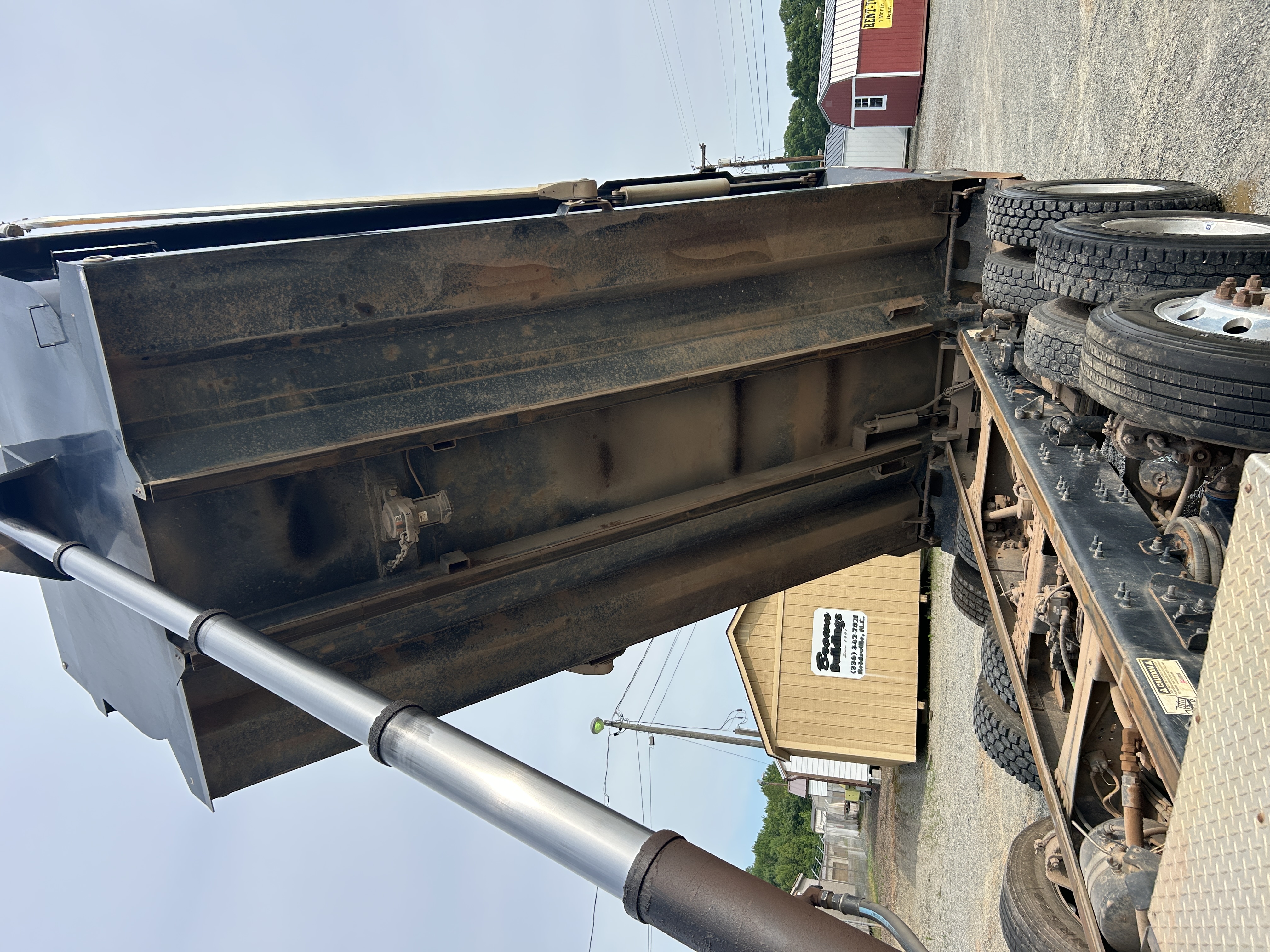 Used 2018 Mack Granite GU713 Quad Axle Dump Truck - automatic