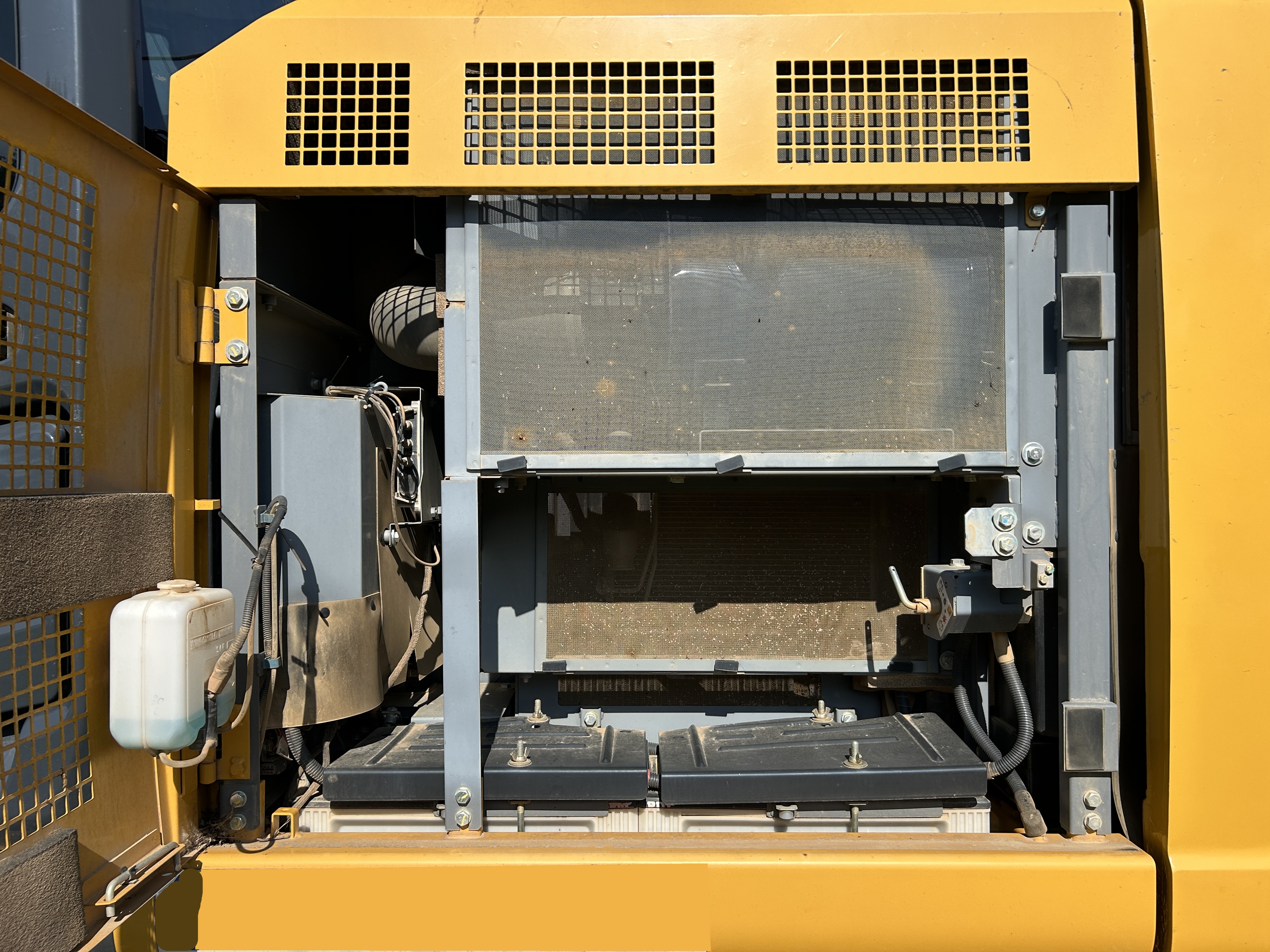 Used 2021 Deere 345G LC - low hours very nice