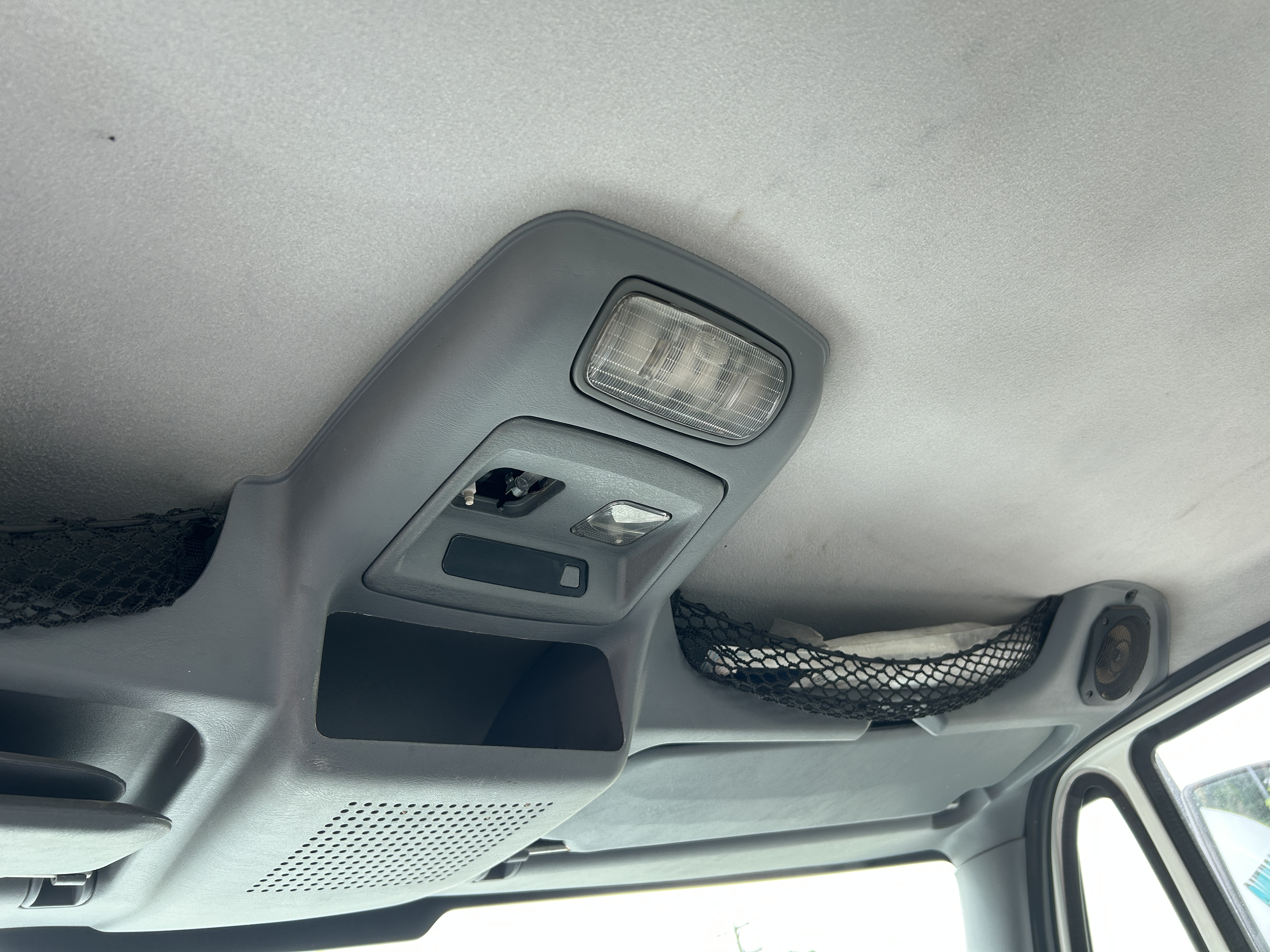 Used 2006 International 2000 Gallon Water Truck