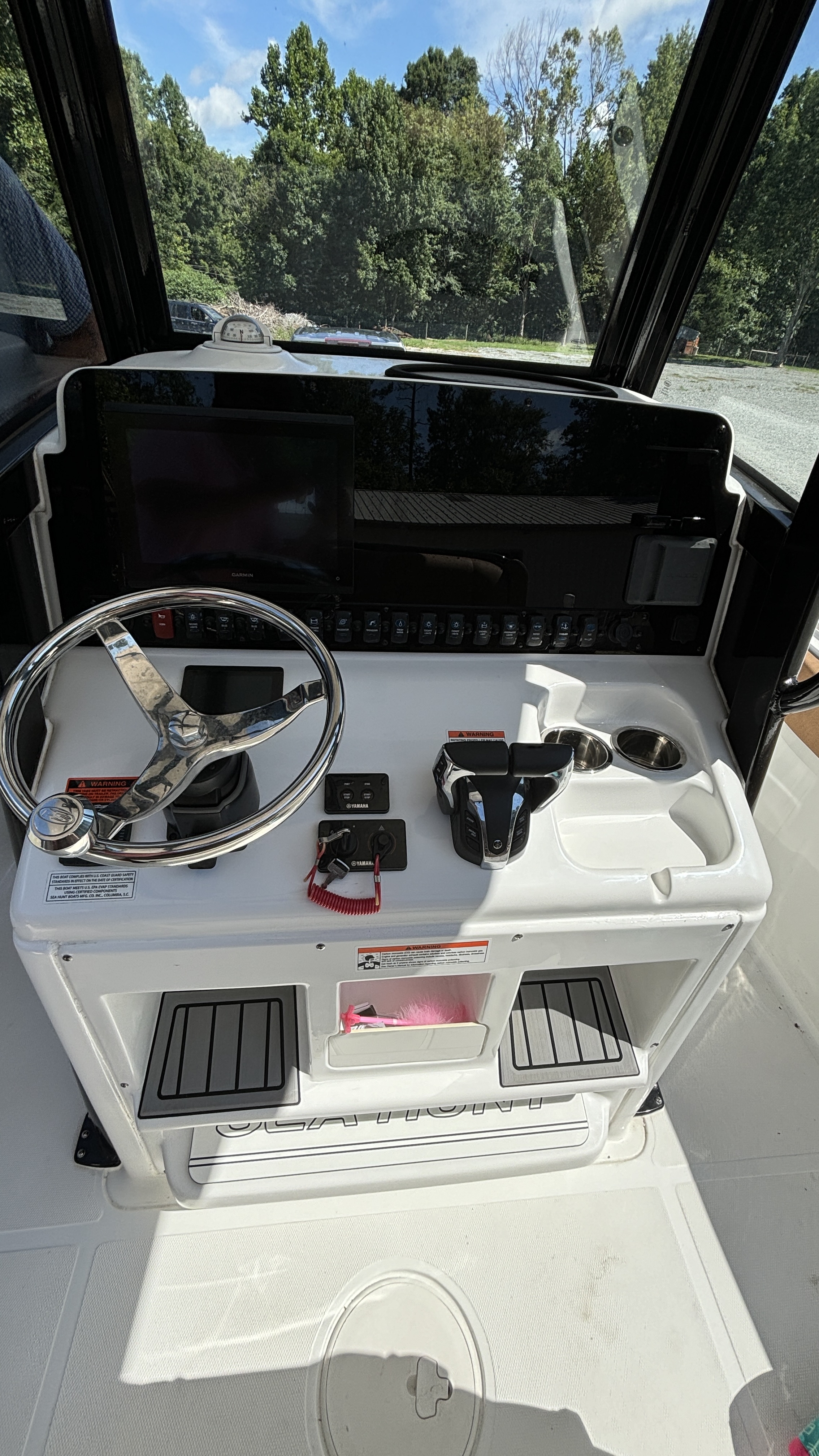 Used 2022 Sea Hunt Ultra 265SE