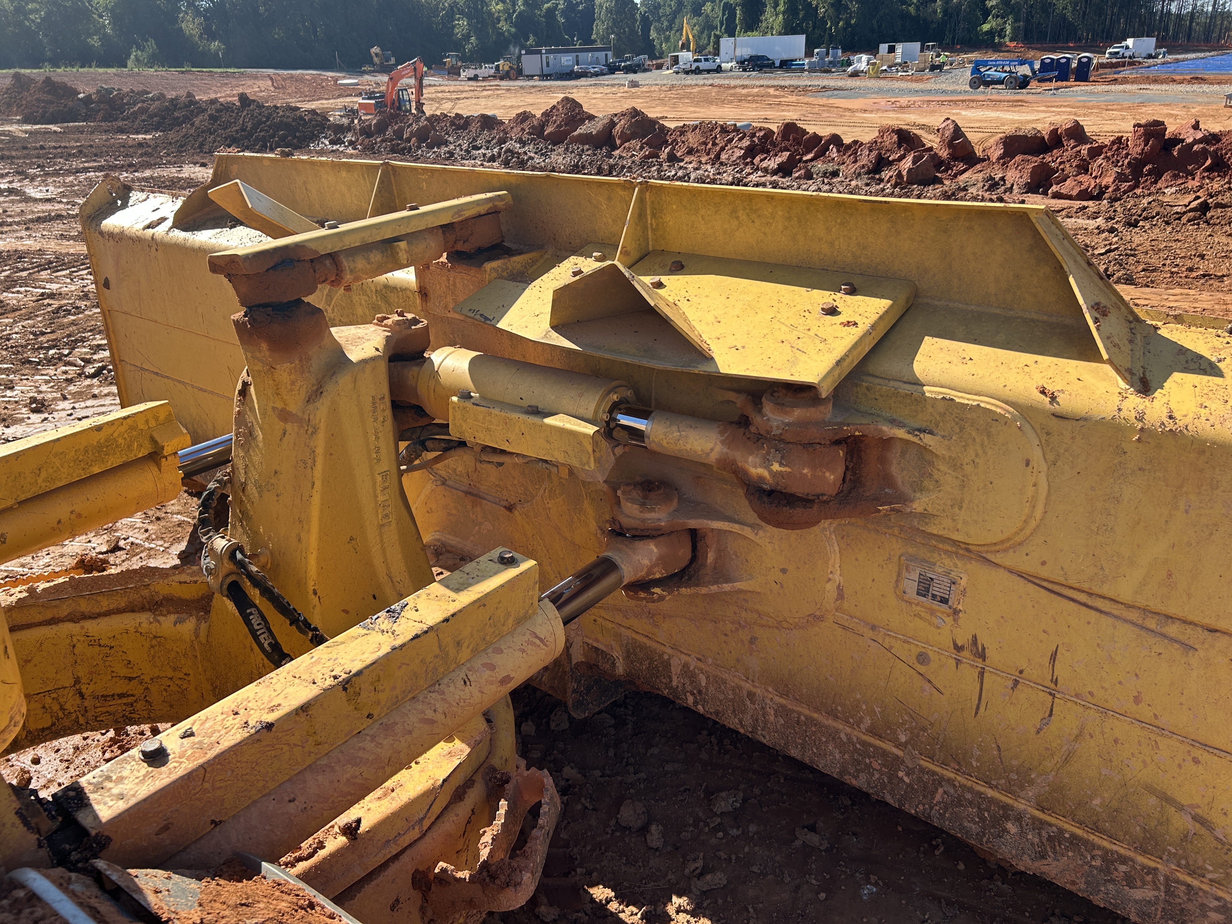 Used 2016 Komatsu D61PXi-23