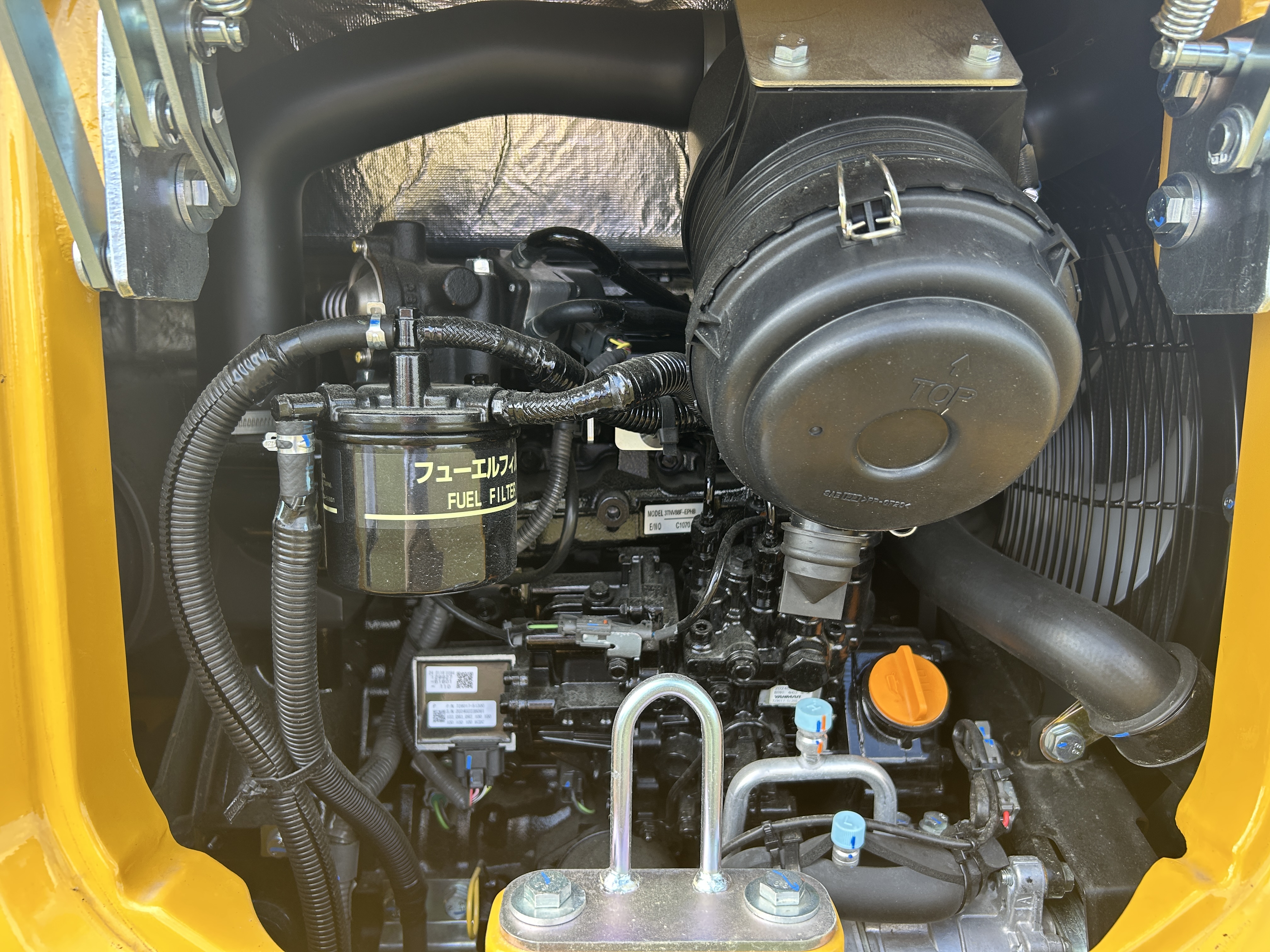 Used 2024 Deere 30P - NEW and loaded