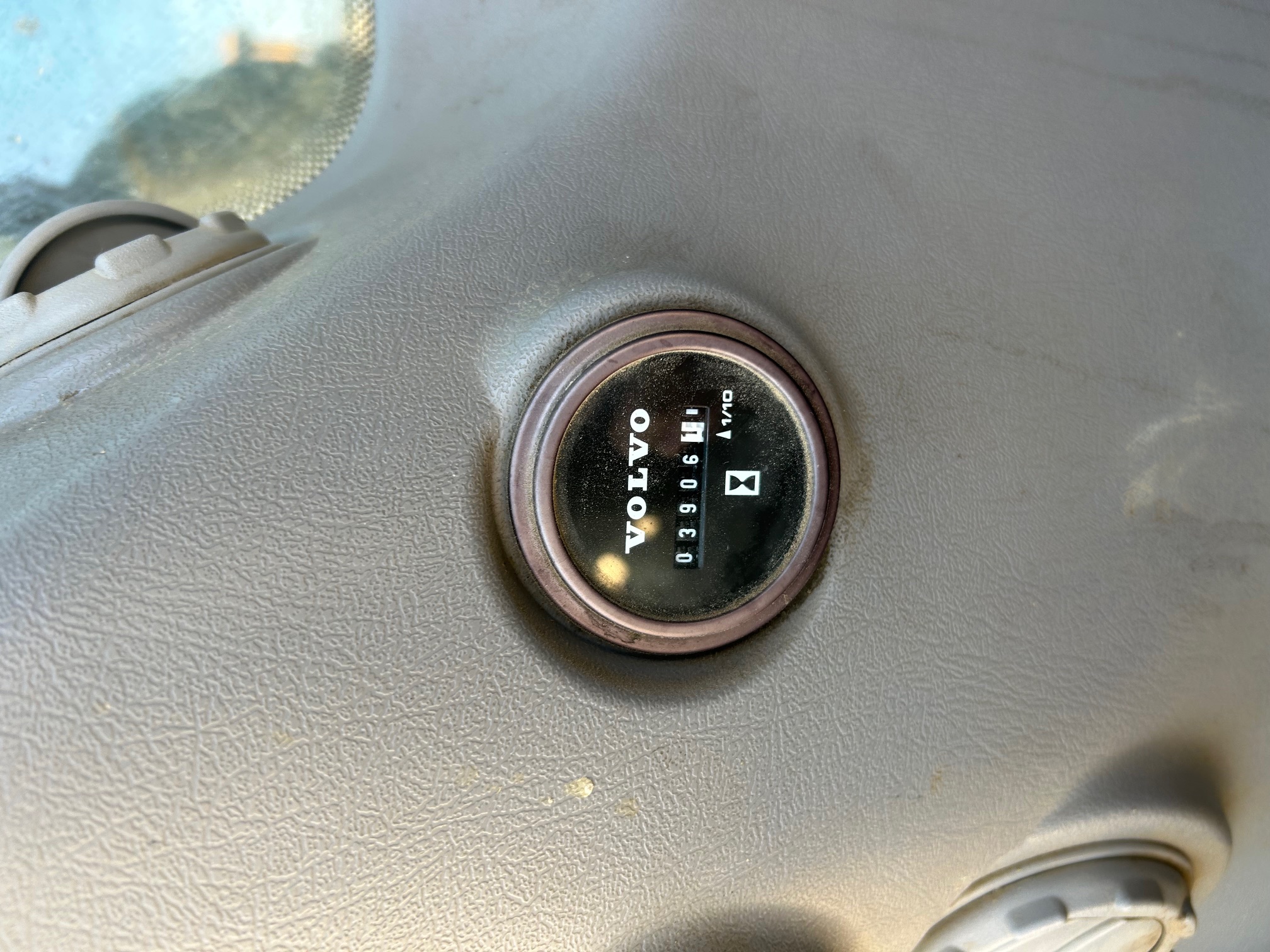 Used 2019 Volvo EC160EL with hyd thumb